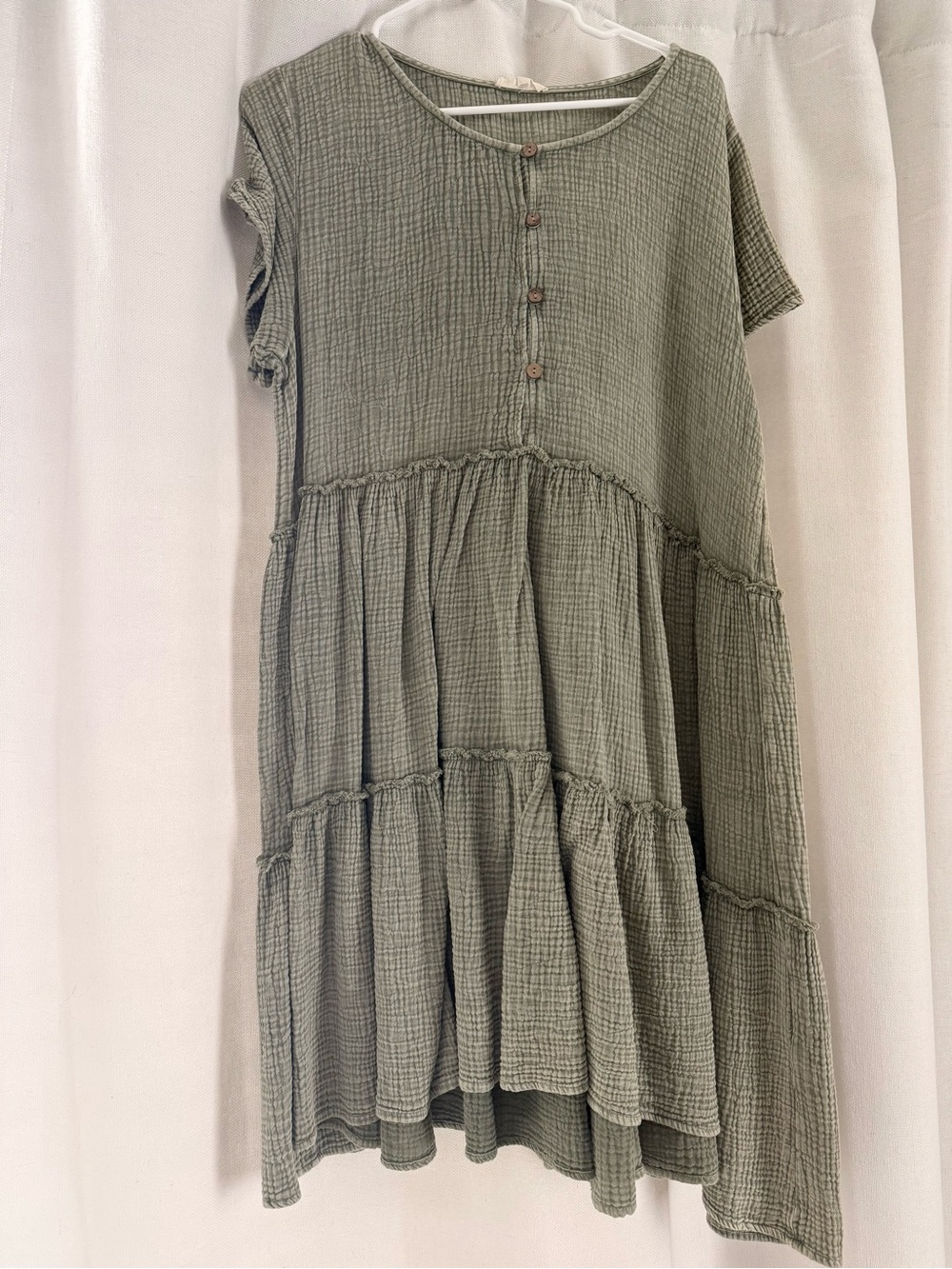 Women's Tiered Short-Sleeve Dress in Sage Green